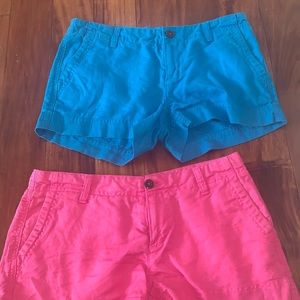 2 pairs north face shorts
